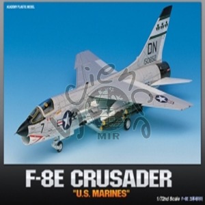 F-8E 크루세이더